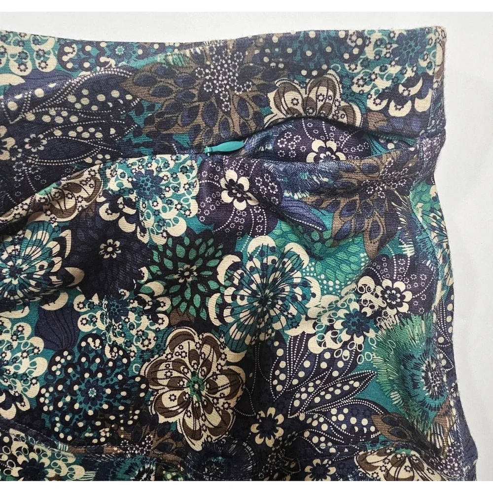 REI Womens Blue Green Floral Active Hiking Skirt Size M Zipper‎ Pocket Stretch